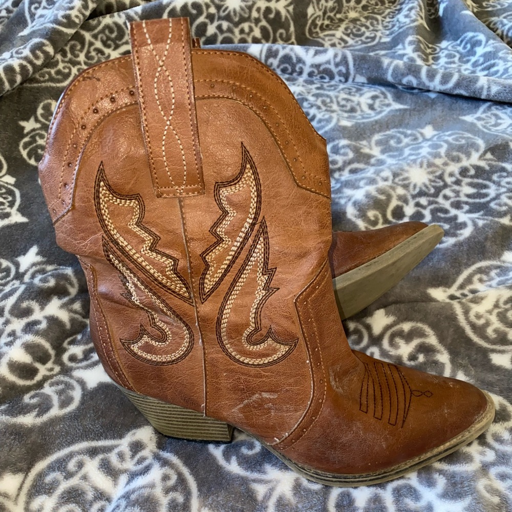 COPY - Cowgirl Booties